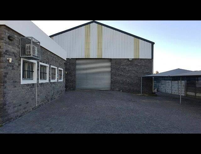 700M² FACTORY TO LET IN BLACKHEATH INDUSTRIAL